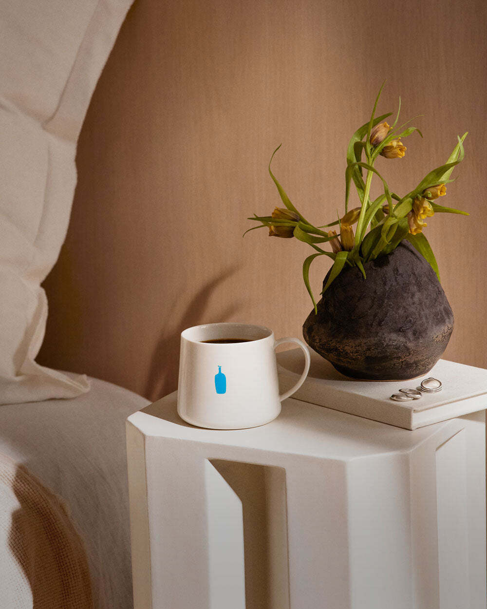 Blue-Bottle-Claska-Mug-Hover-M2