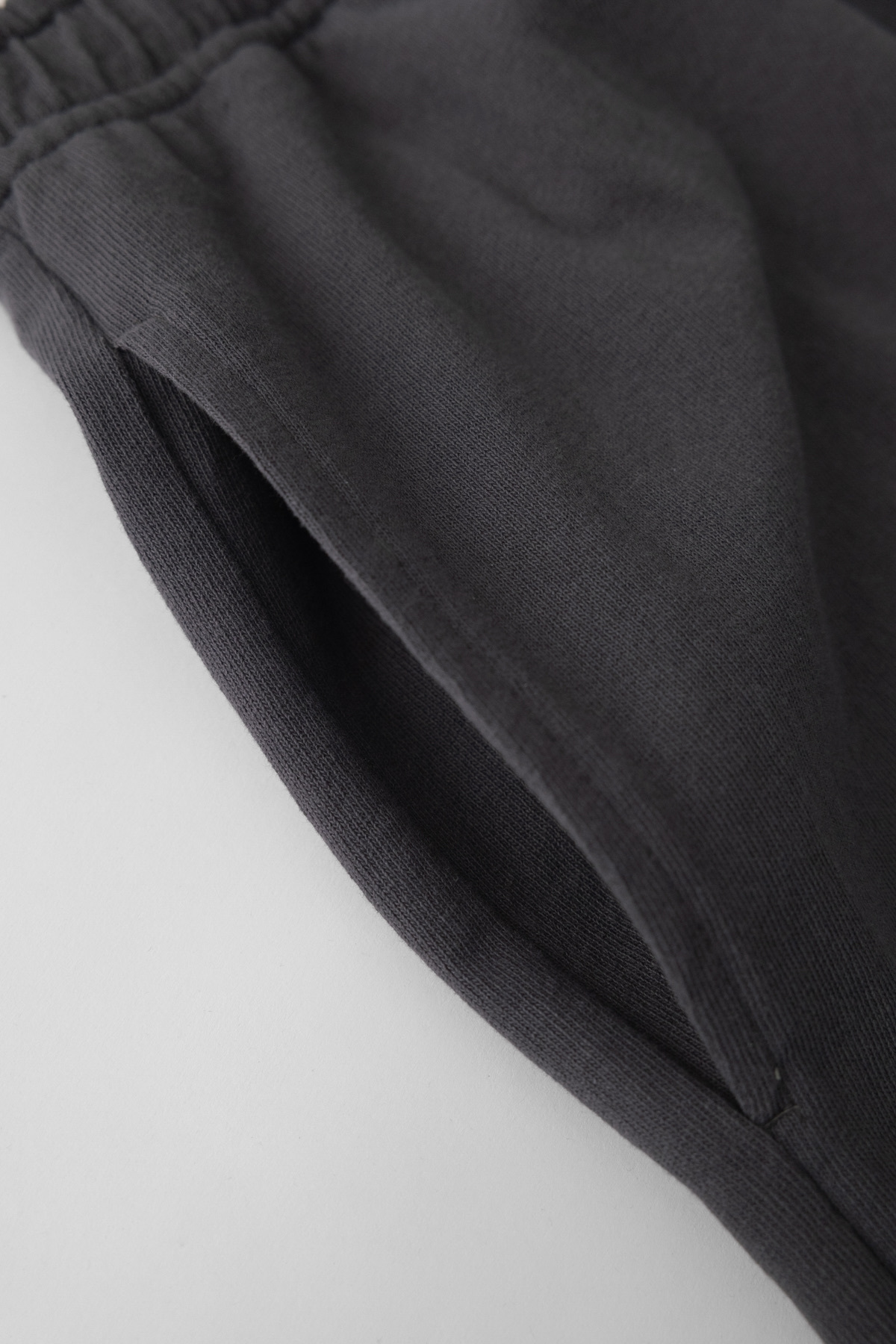 mix20single20pants28charcoal29-cutout4