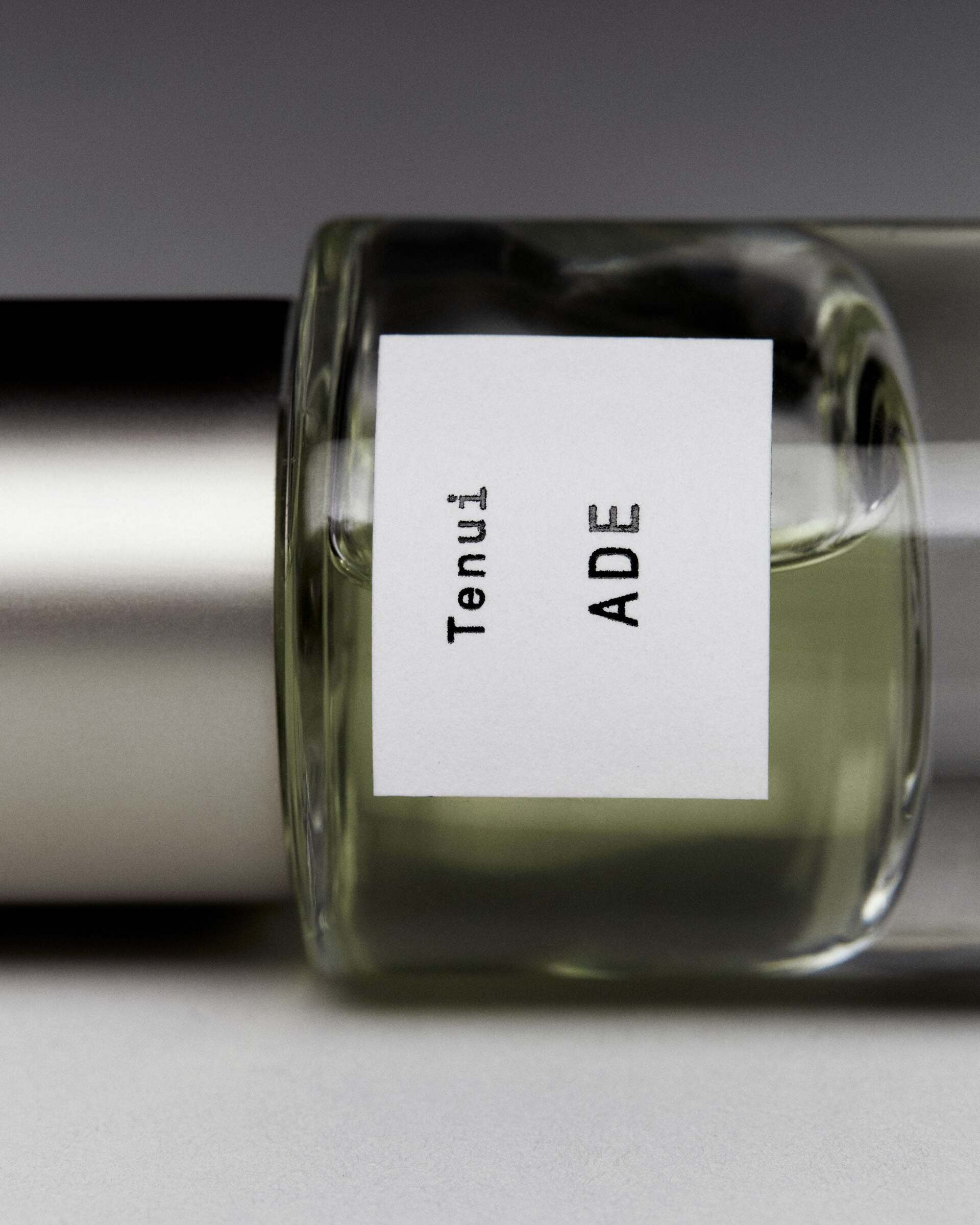 eau-de-parfume-10-ade