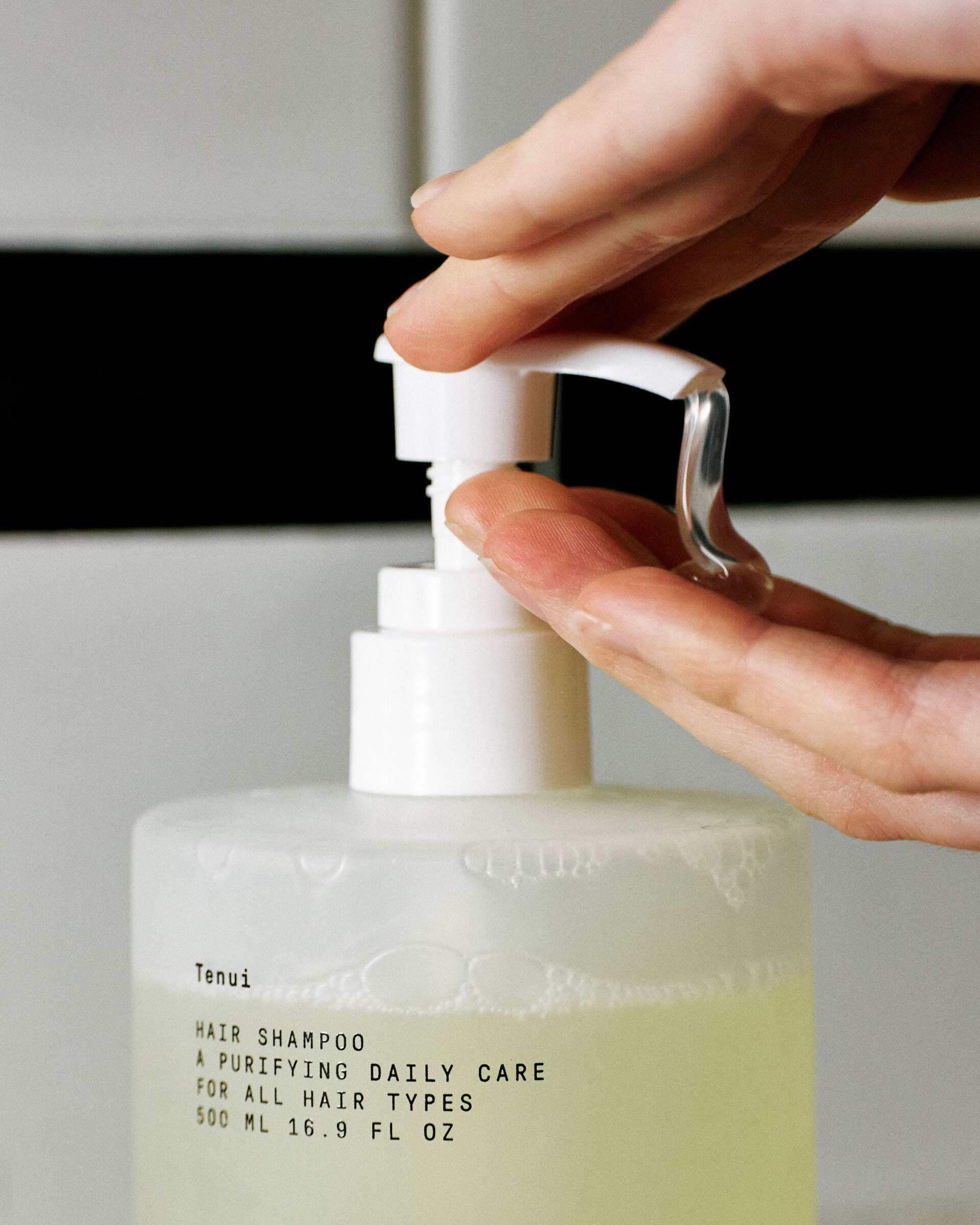 Refining-Shampoo-For-Hair-and-Scalp-01