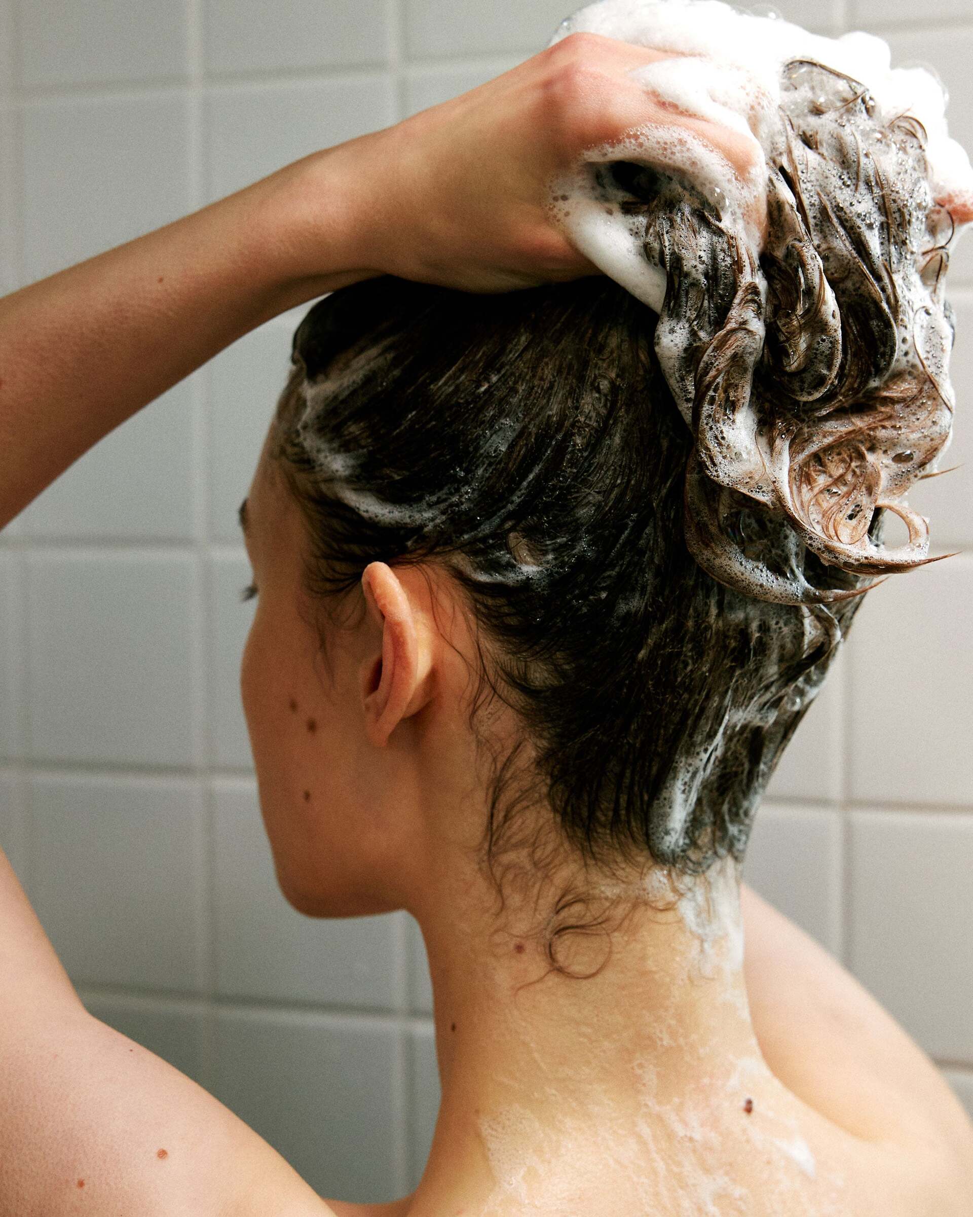 Refining-Shampoo-For-Hair-and-Scalp-036