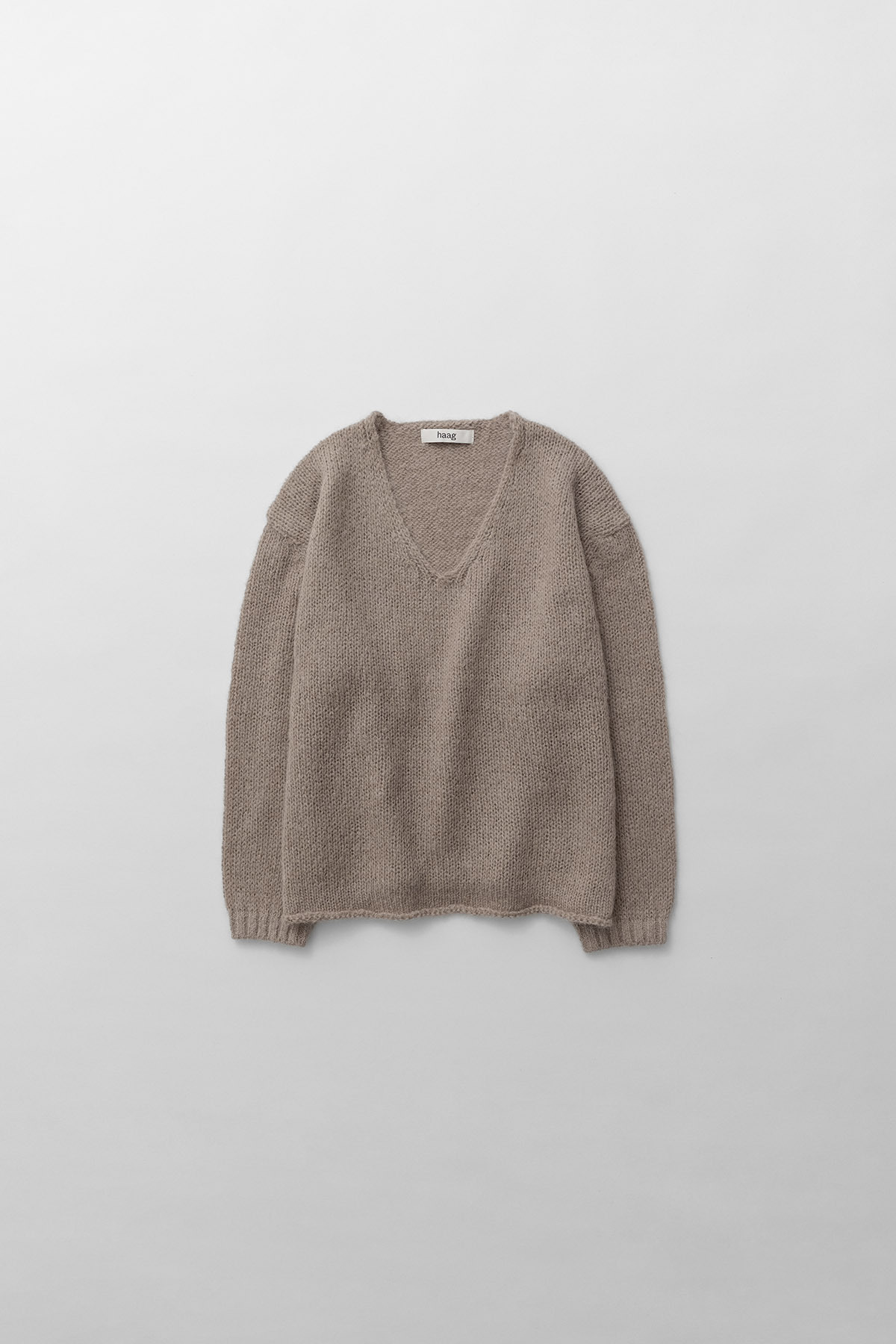 a20deep20V20knit28beige29-cutout1