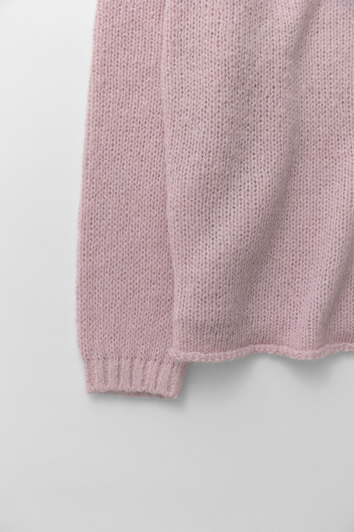 a20deep20V20knit28pale20pink29-cutout3