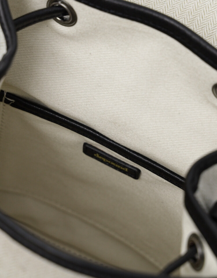 48eb95460625a0e7710622a4cb1fca33