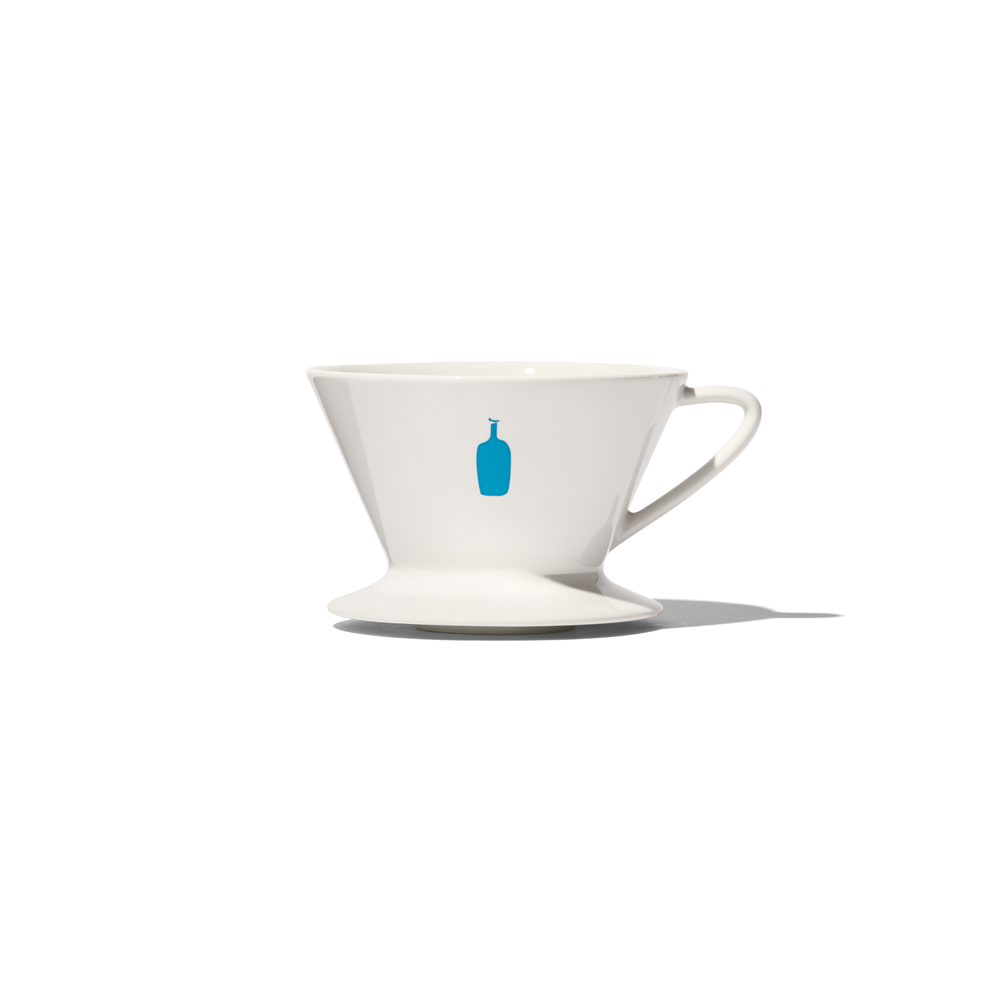 Blue-Bottle-Pour-Over-Kit-M1-Detail2_7aa0d24e-4296-444c-b0b0-8f62159a101c
