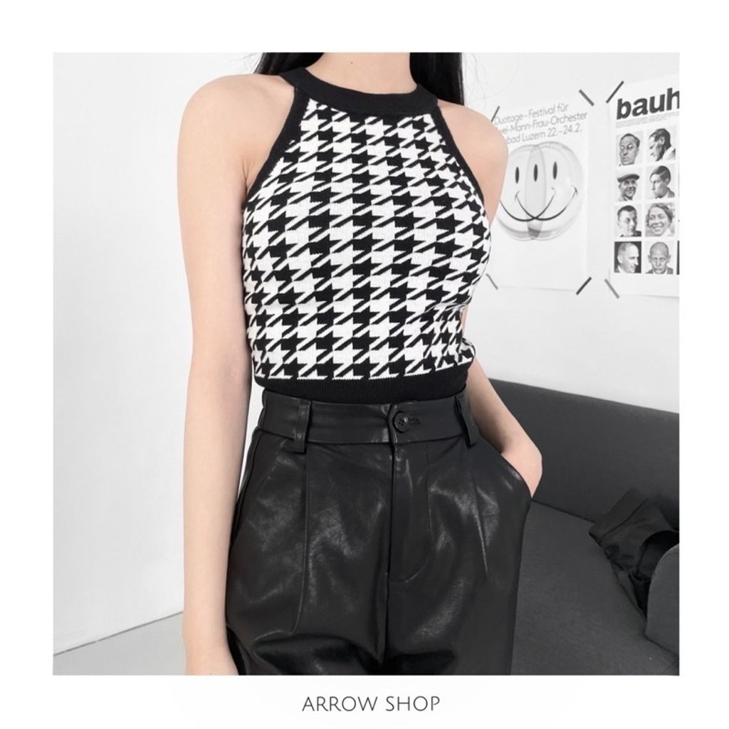 9b675617ed1d3d39cc776a101bb71727