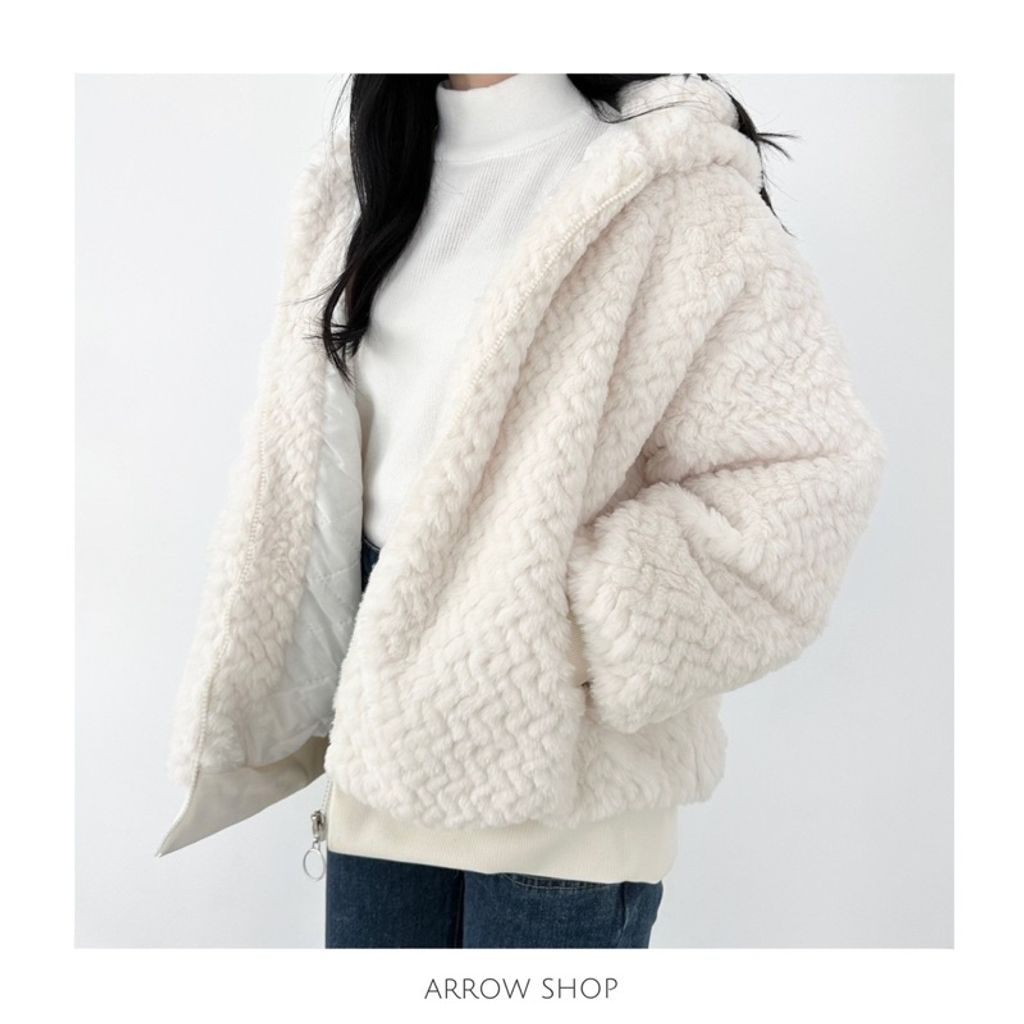 tw-11134207-23010-oclaxg7sf6lva3