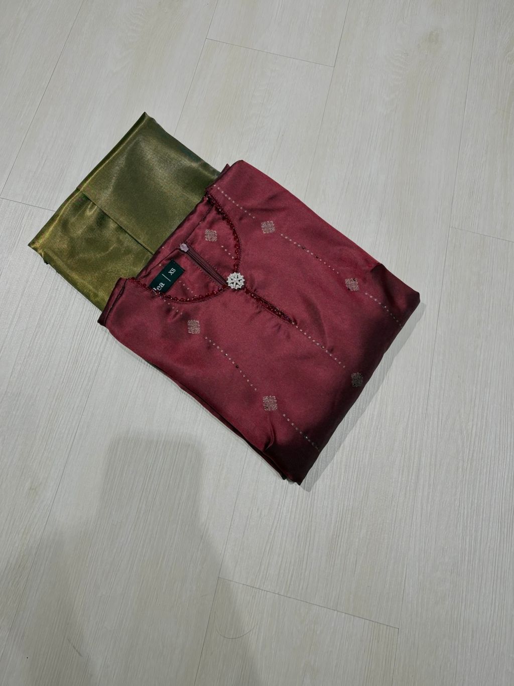 Maroon Olive