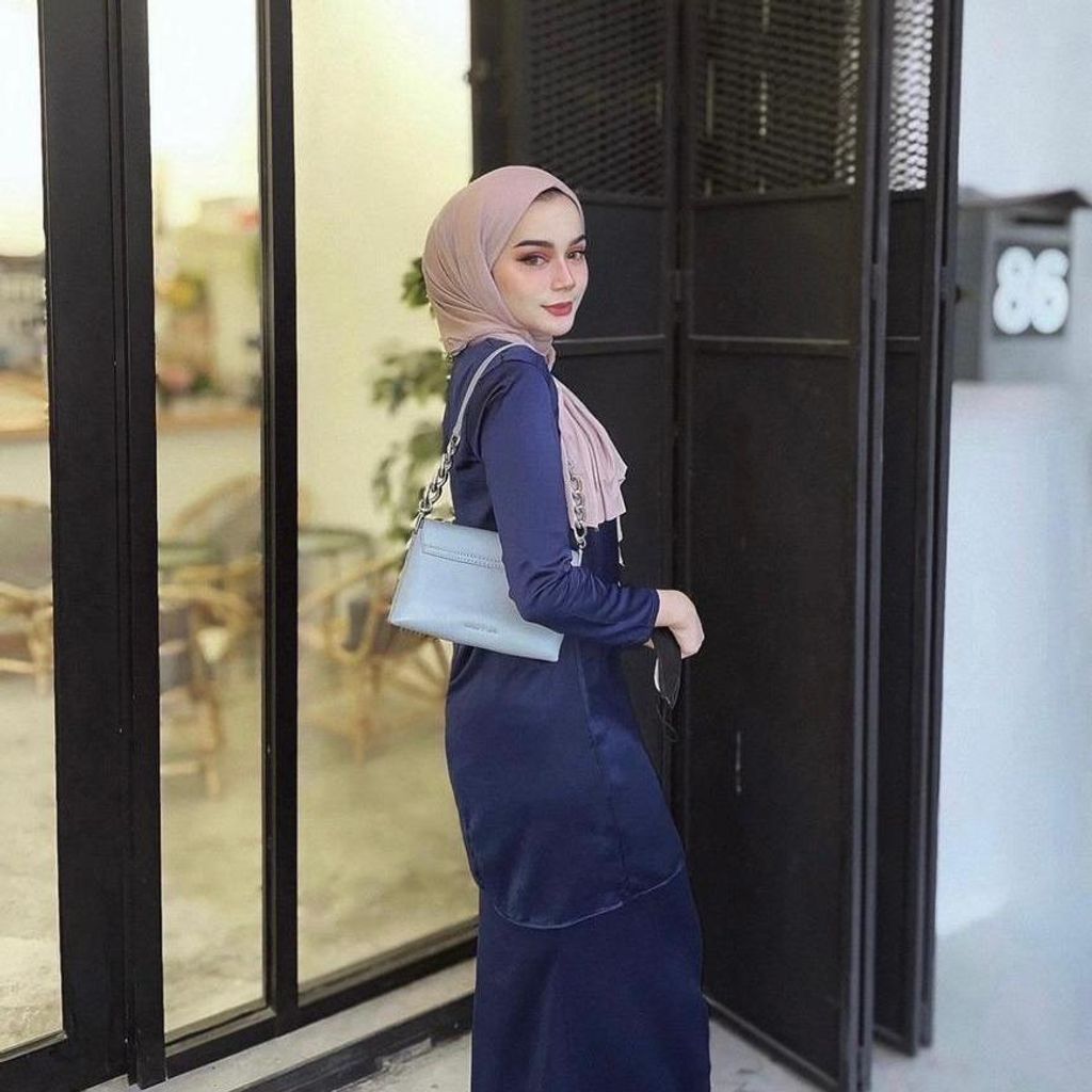 Dahlia - Navy Blue