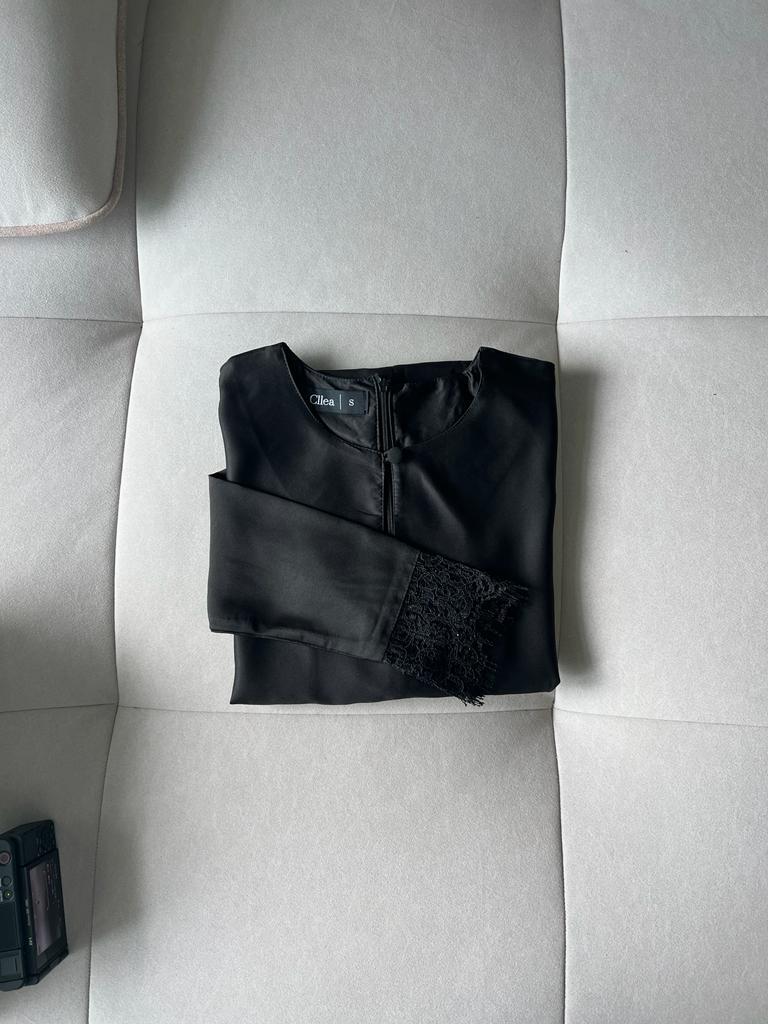 Lily (Button) - Black