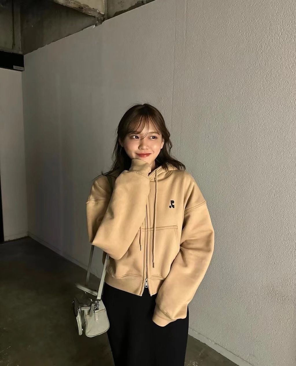 O1CN01GzGaXZ1WUmnPGqjue_!!2216164242792-0-cib