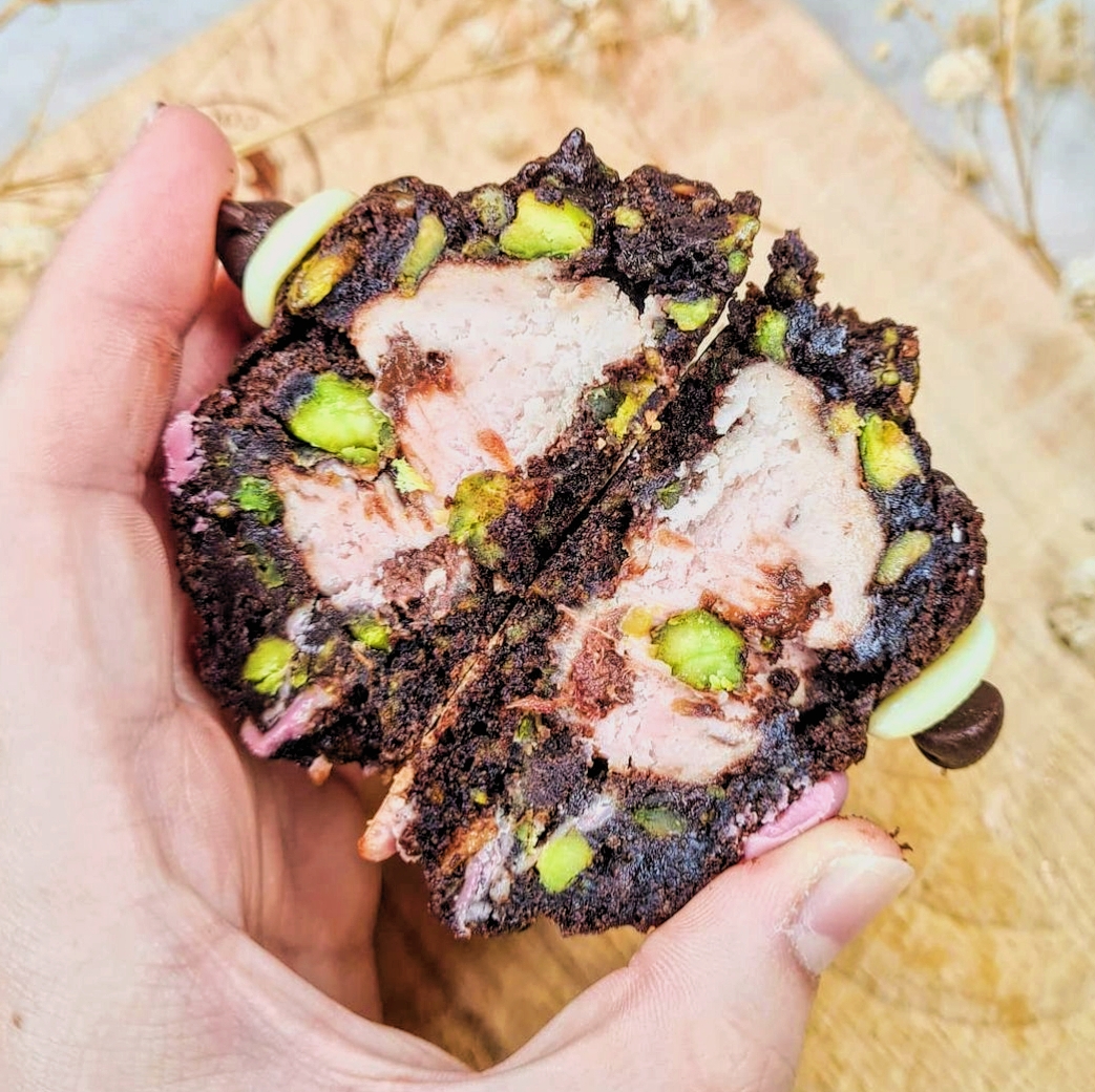 STRAW.jpeg STRAW.jpeg