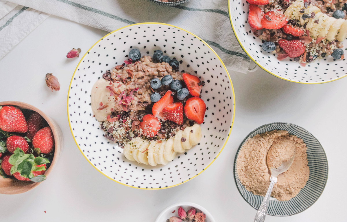 Energising Maca & Cacao Buckwheat Porridge (GF, Refined-Sugar Free)