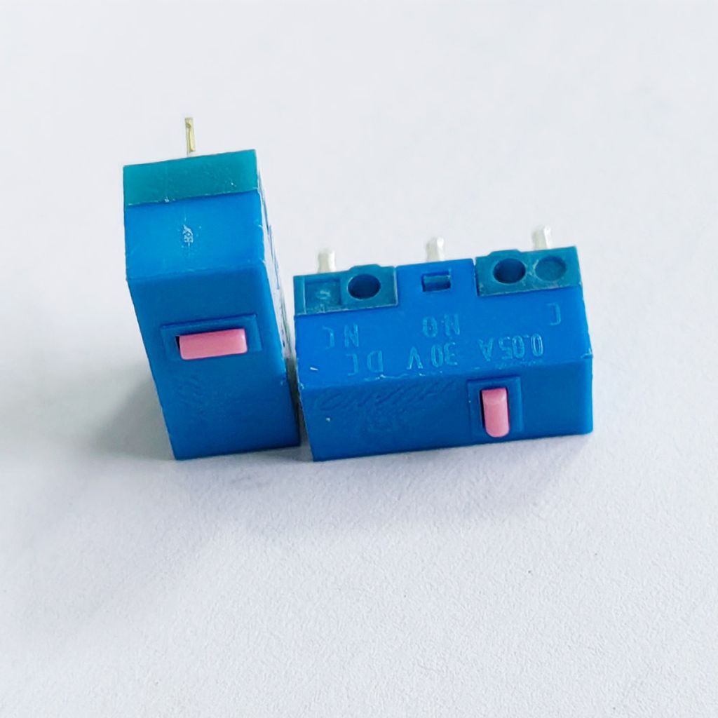 Huano-Blue-Shell-Pink-Dot-80M-one-pair-of-switches (1).jpg