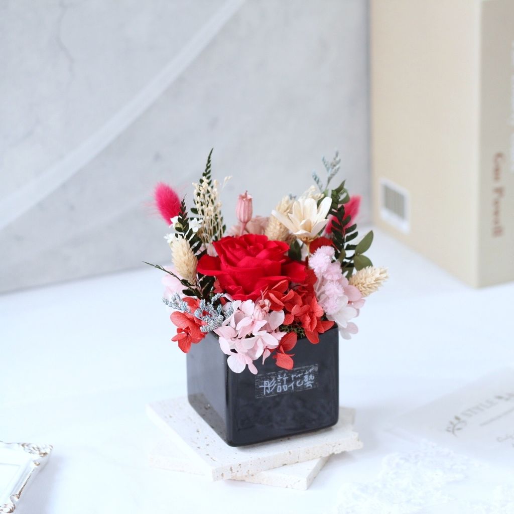 D2B09913-10D4-43A6-942E-7785C33C9A40