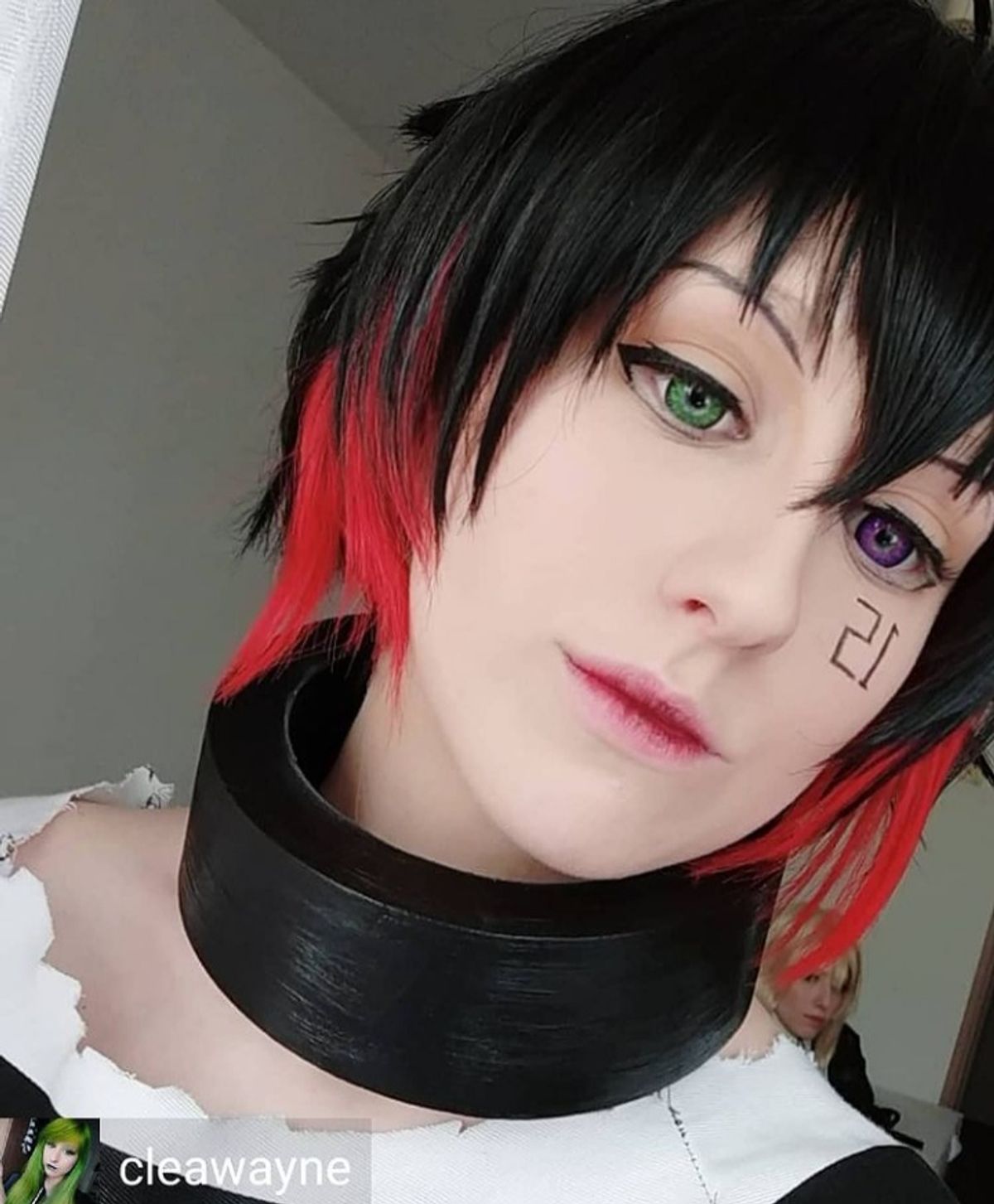 Mystery Green / Violet