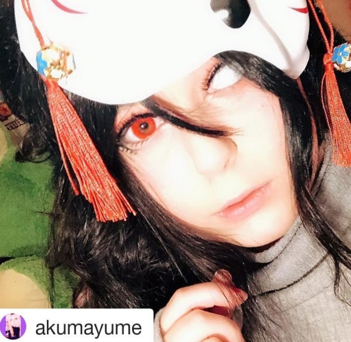 Block Red / Blind White