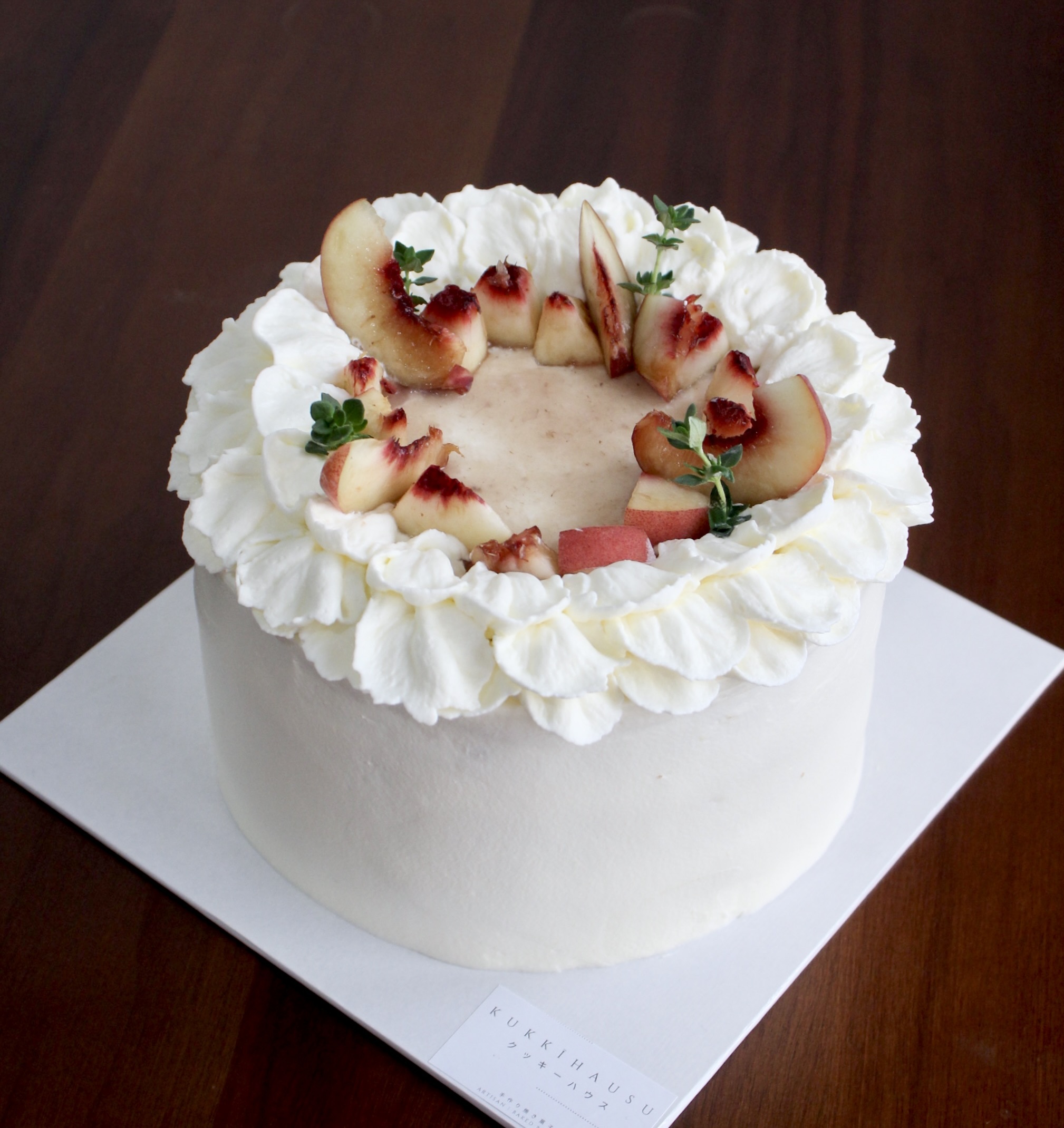white peach oolong gluten-free cake