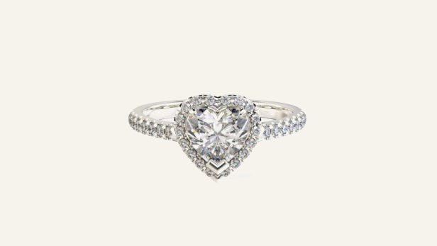Heart Halo Deluxe Diamond Ring.gif