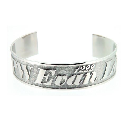 Evan Lin Bracelet - 1 1000.jpg