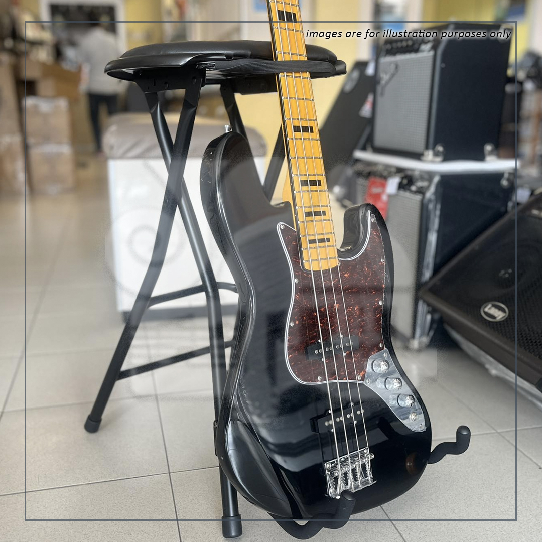 CMM Guitarist Stool with Stand_Bass