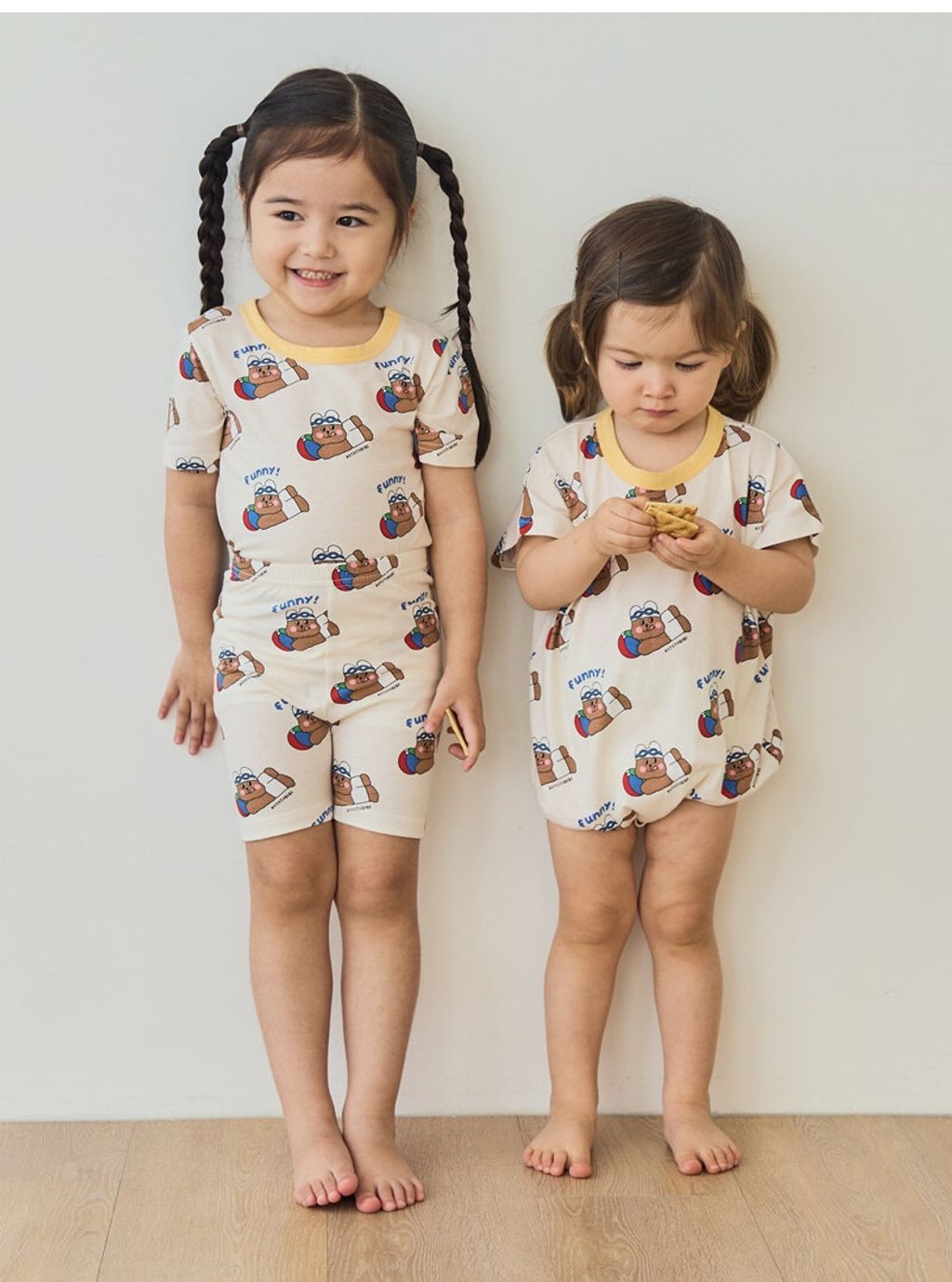 couple_bibisnugfitset_bibibodysuit_beachballquokka