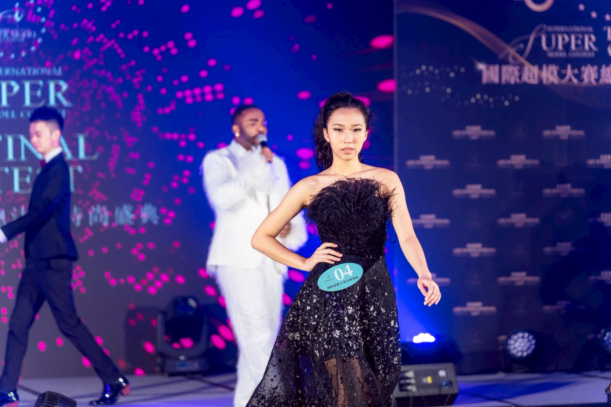 B68C0AAE-1487-4A86-AFDB-BB02DC4AC229