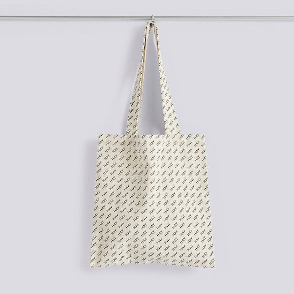 ad566-a586_hay-logo-tote-bag-black_gb_1220x1220_brandvariant2