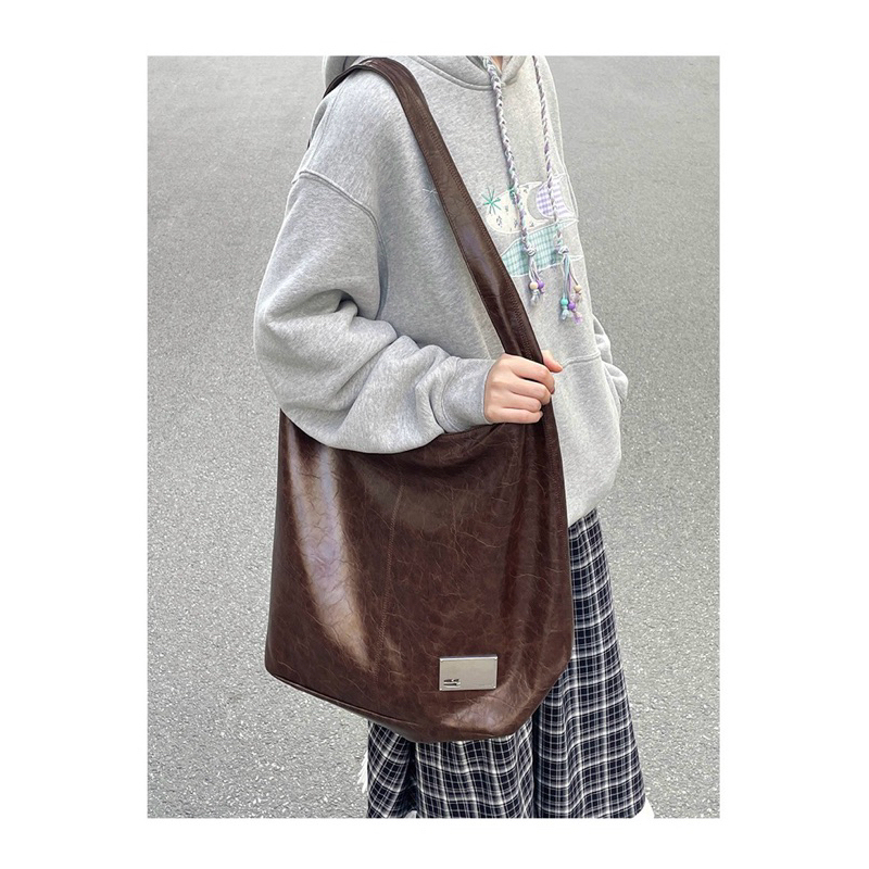 tw-11134207-7rase-m3n2kh0q0viy2a