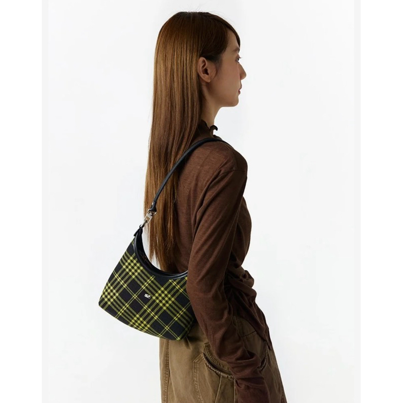 tw-11134207-7rash-m3xlznnsx0eva5