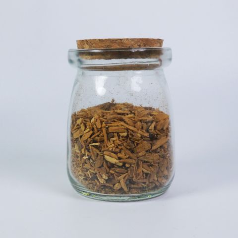 EIW10168 Premium Sandalwood Small Chips 30g jar