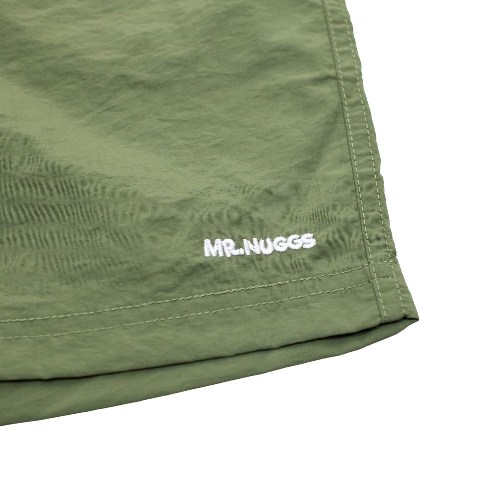 SHORTS-GREEN-CLOSEUP