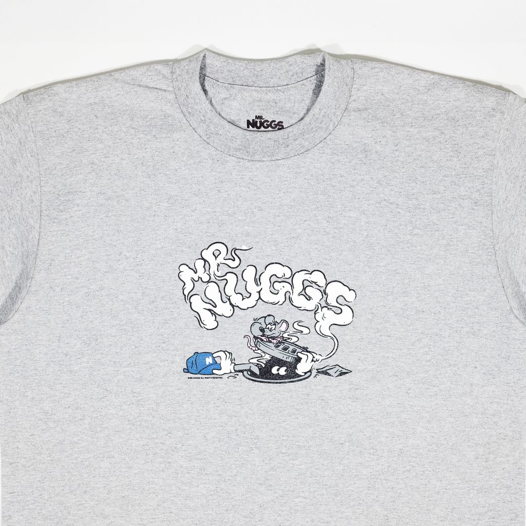 Graphic-T-Grey-Closeup