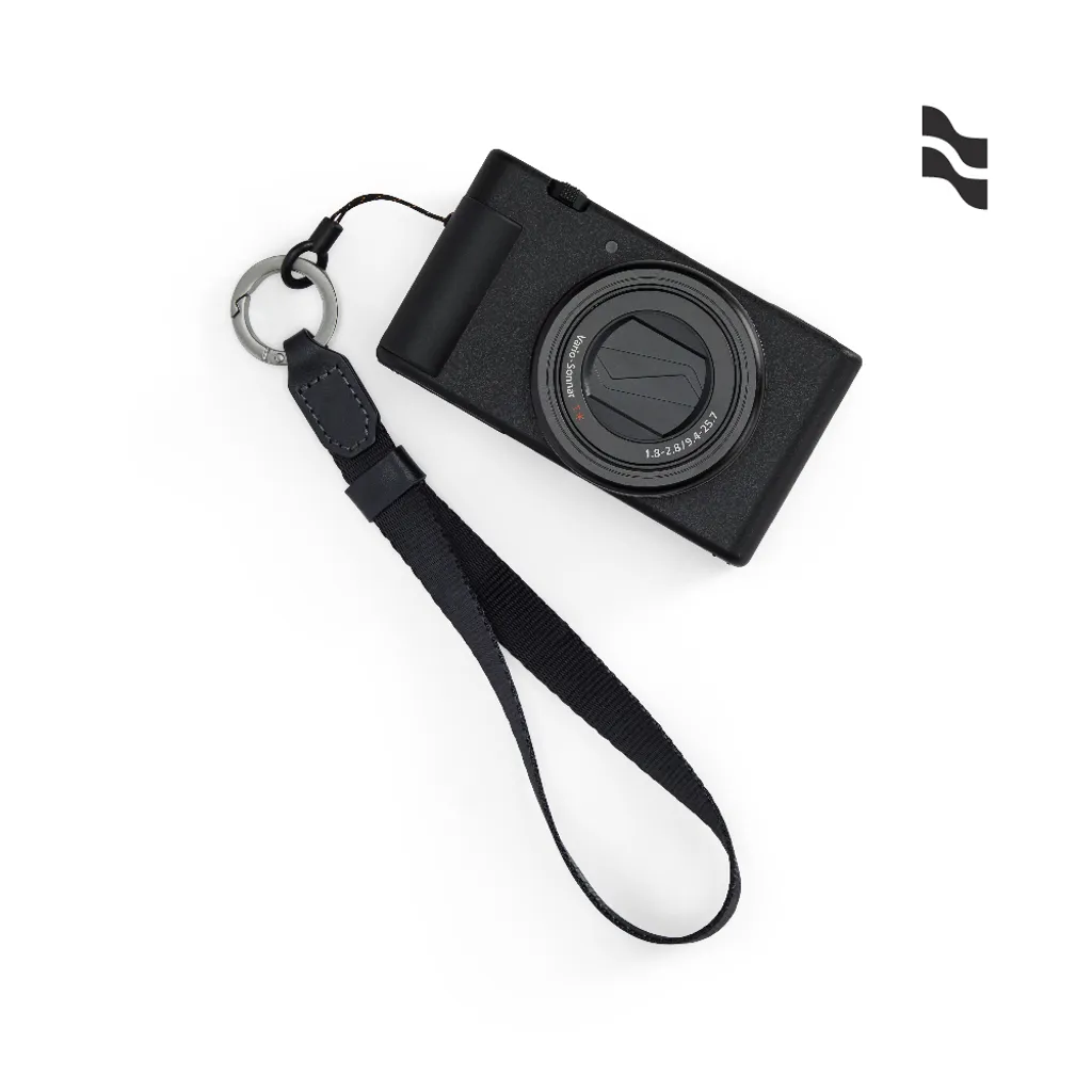 slim wallet_主圖_Black_Wristlet Strap_06
