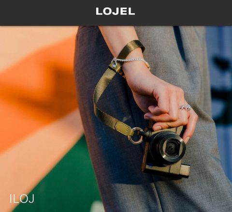 slim wallet_長條圖_Wristlet Strap_CrossbodyStrap_A