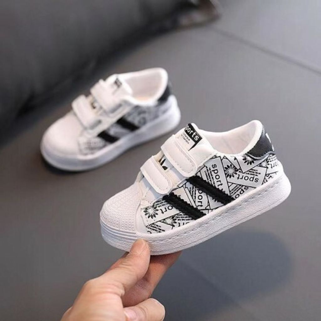 Presentator evenaar Onnauwkeurig Adidas Sneakers Urban ( Black/White ) – Dr. Baby Outlet