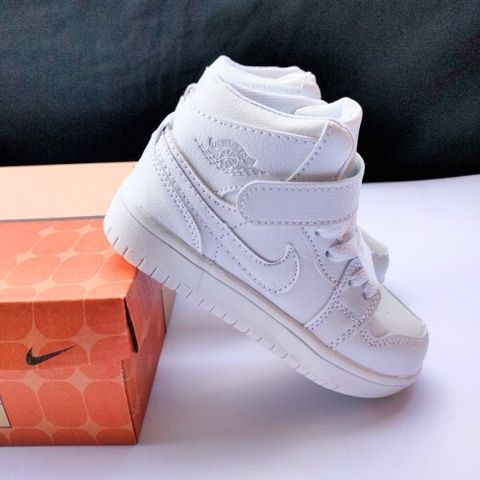 HIGH CUT NIKE AIR JORDAN (WHITE)