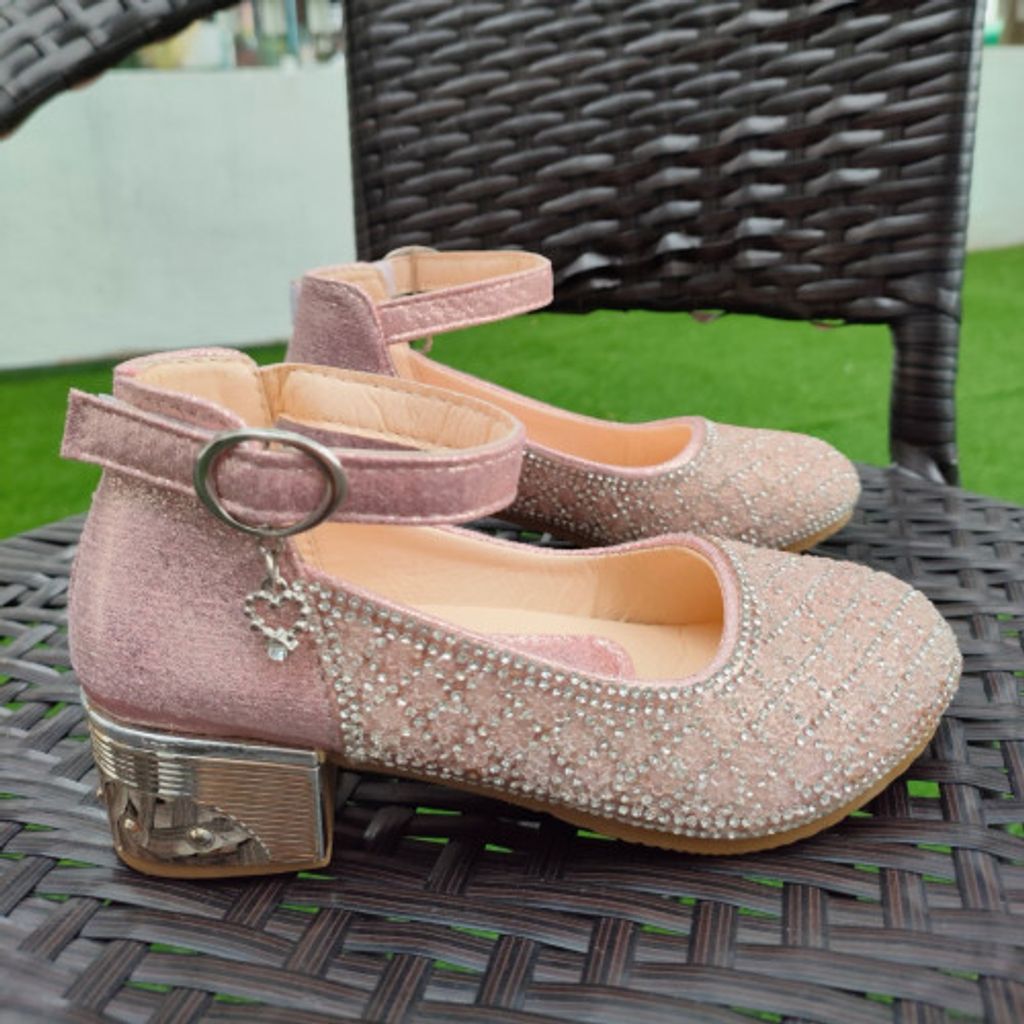 PRINCESS LOVE HEELS2