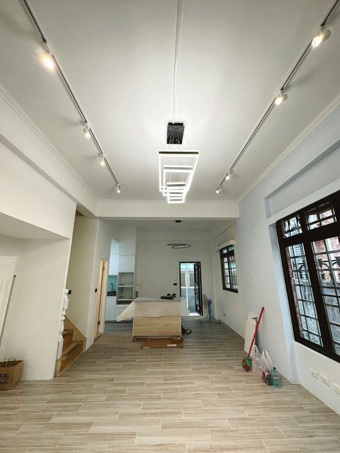 LINE_ALBUM_雜牌vs歐司朗軌道燈_230913_4