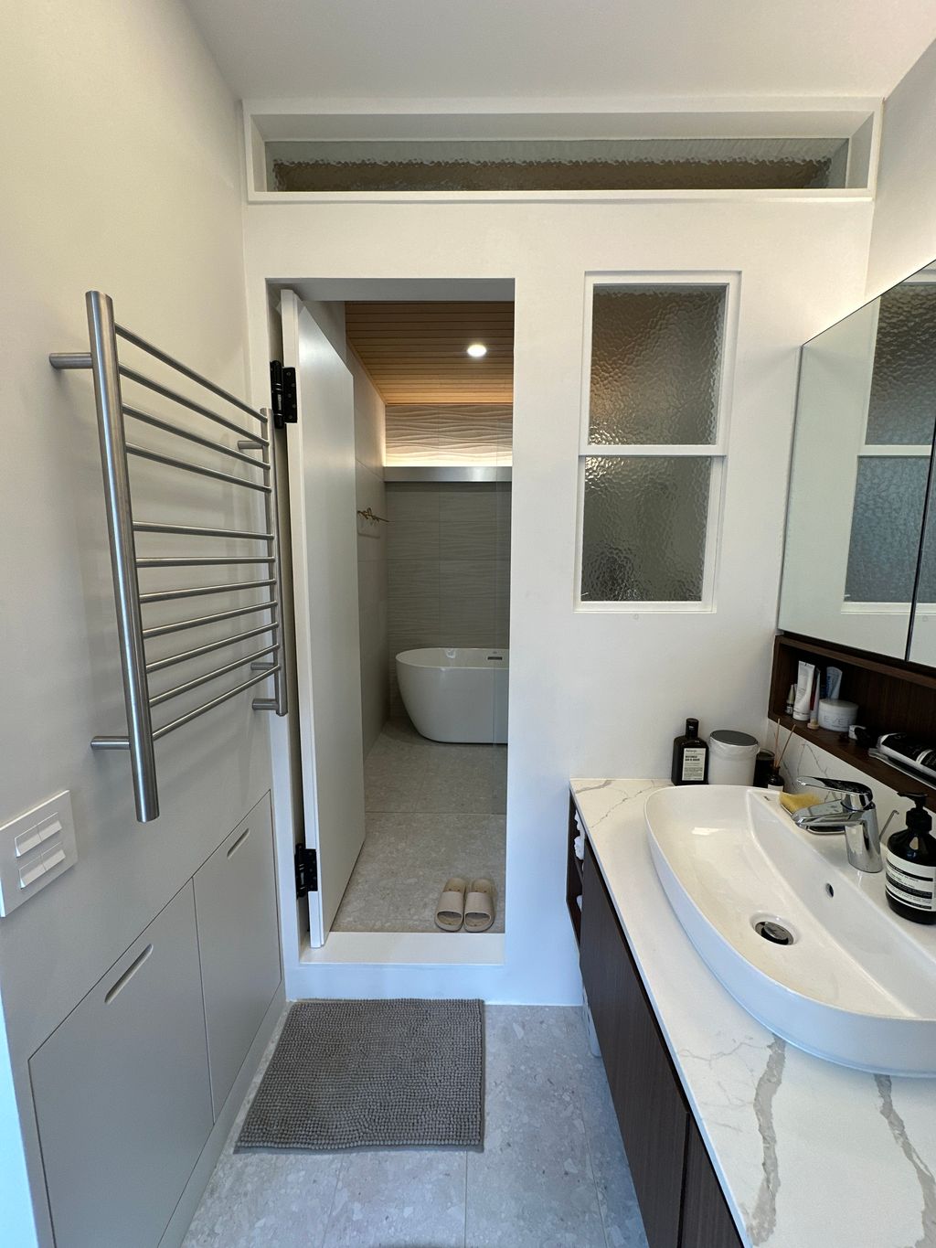 20240526_063356785_iOS