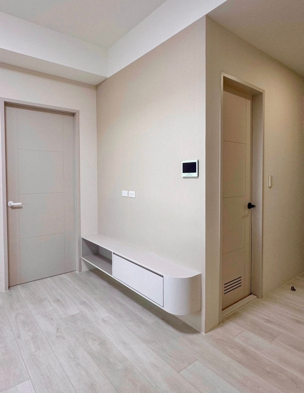 E1CB50C2-01A8-4944-AEF9-EAEC1DDD2A6E