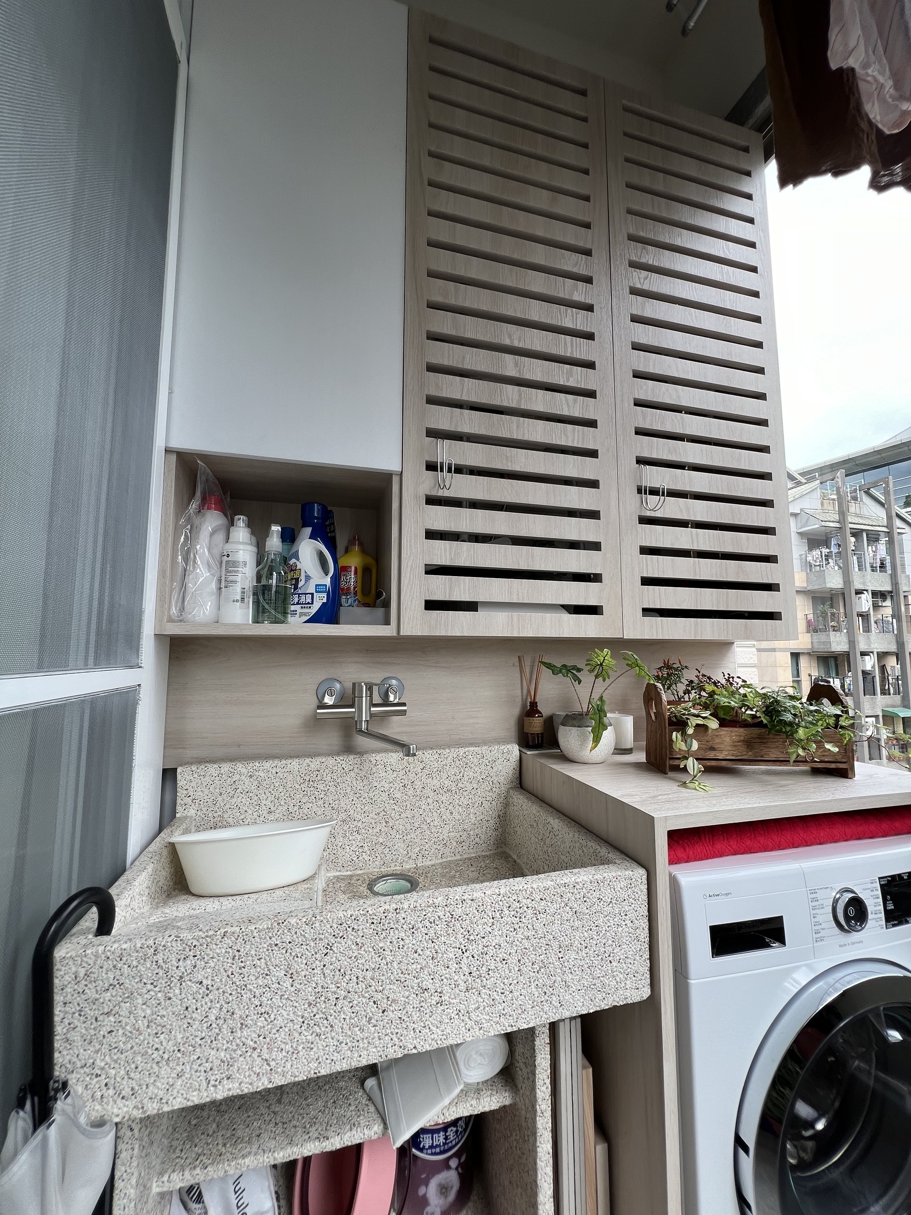 387AB9A5-193D-4904-B53D-5E13A30DF333