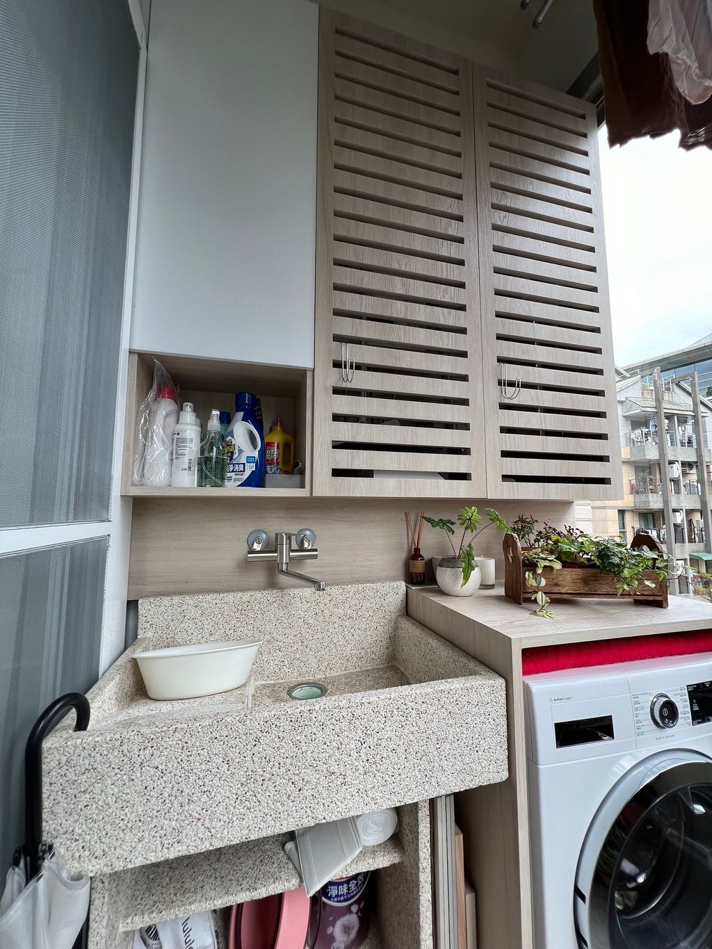 387AB9A5-193D-4904-B53D-5E13A30DF333