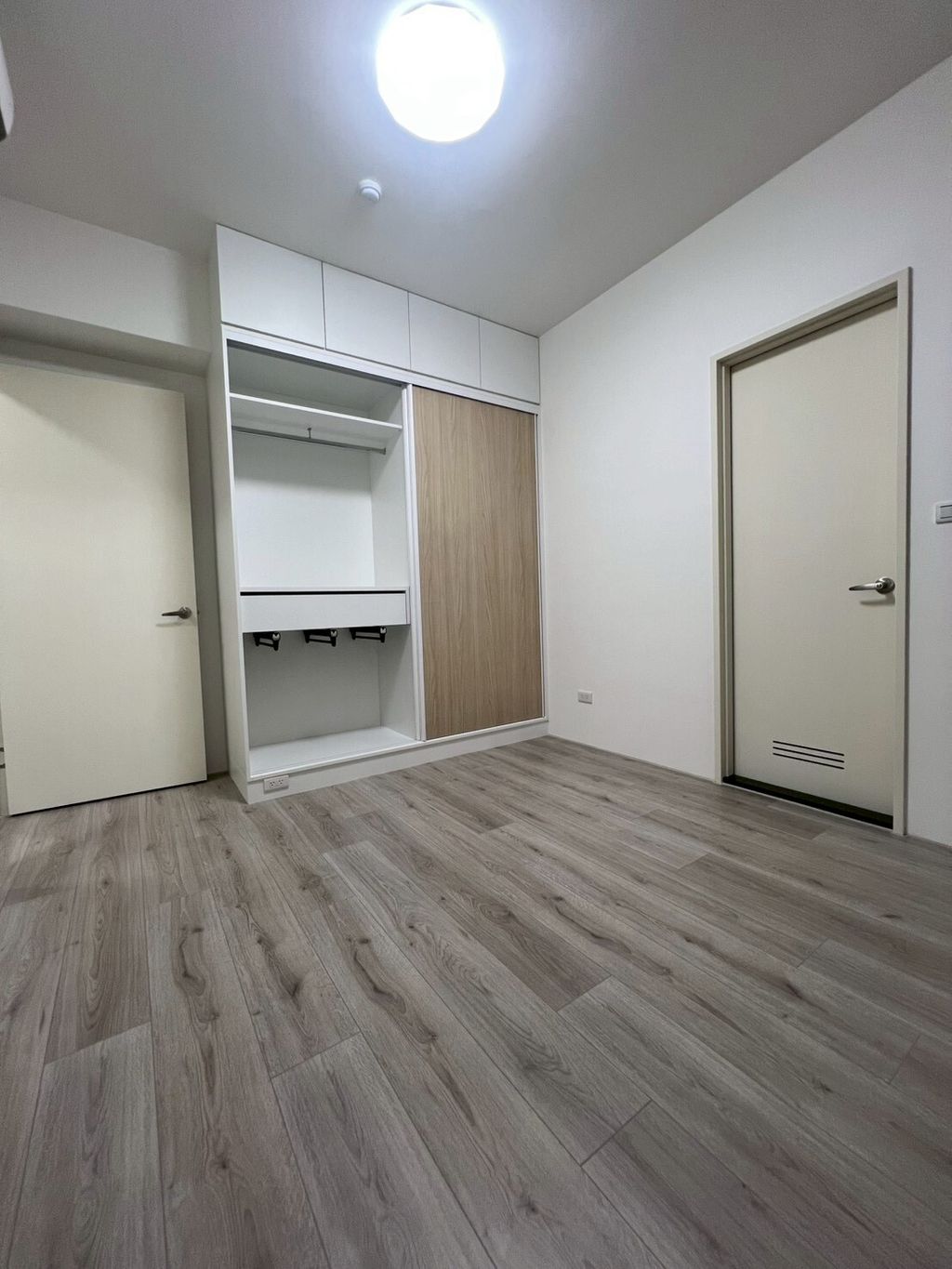 LINE_ALBUM_奇岩完工照_260204_17