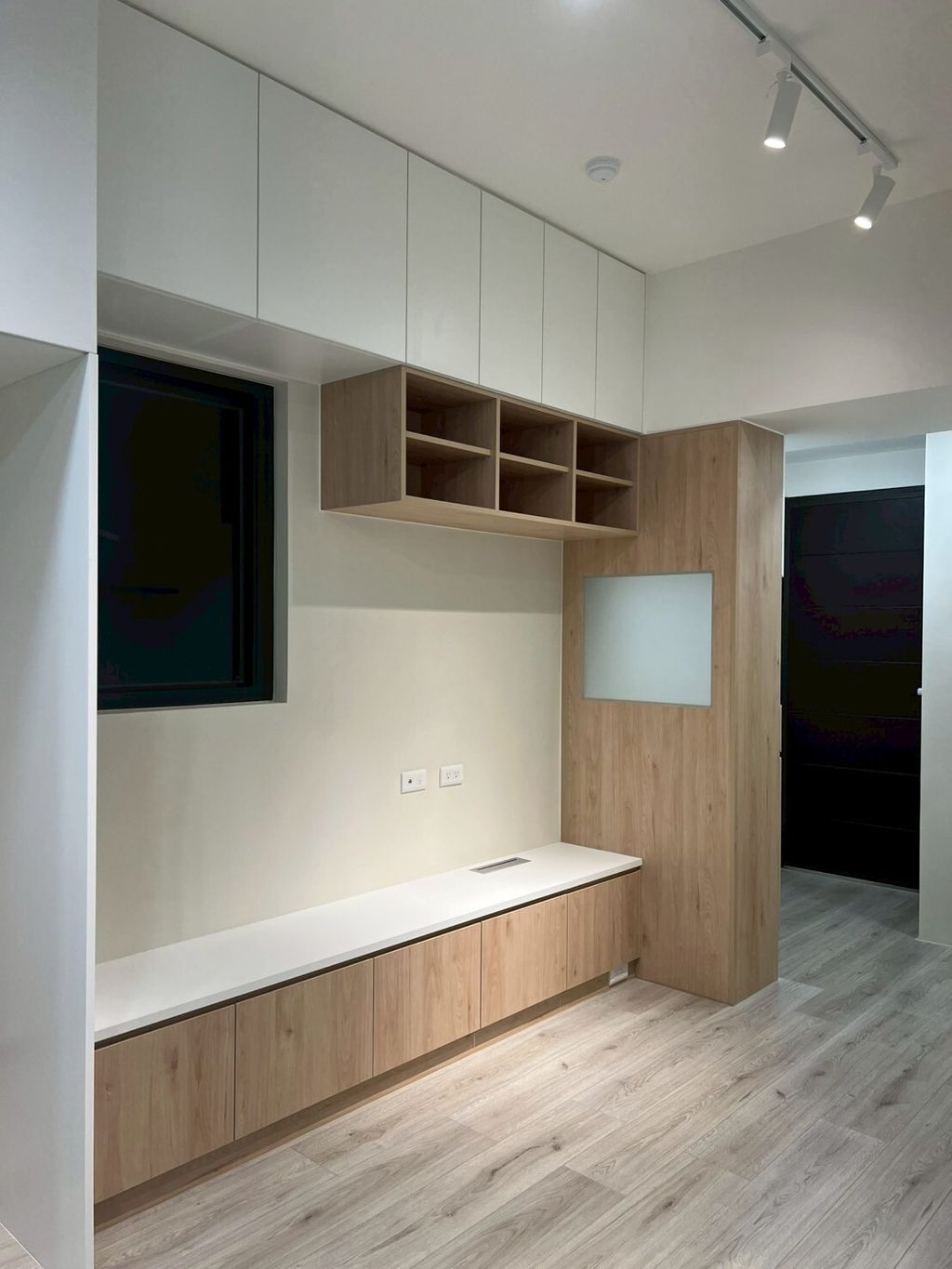 LINE_ALBUM_奇岩完工照_260204_21