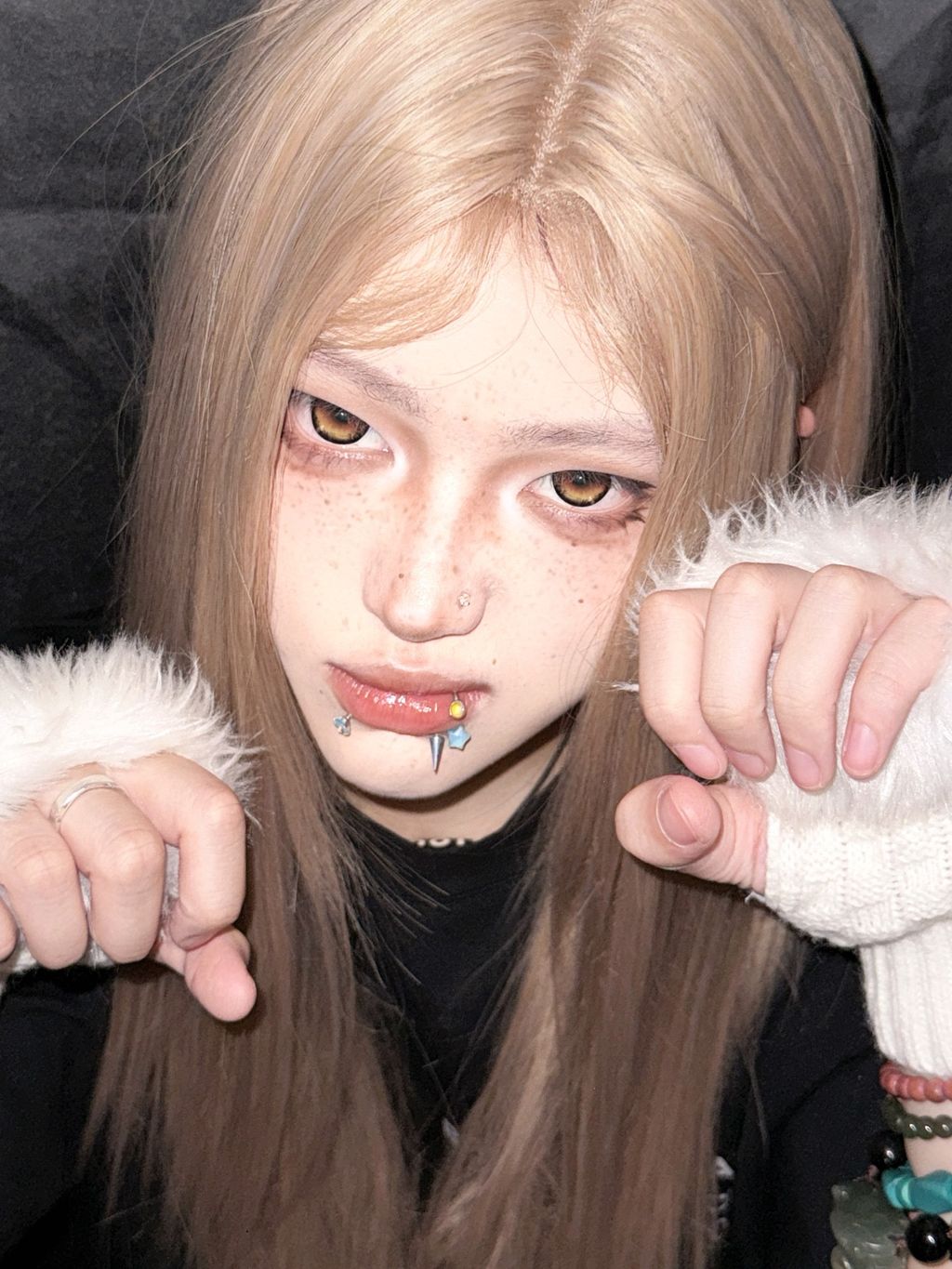 i1762941232527_5745_0_2