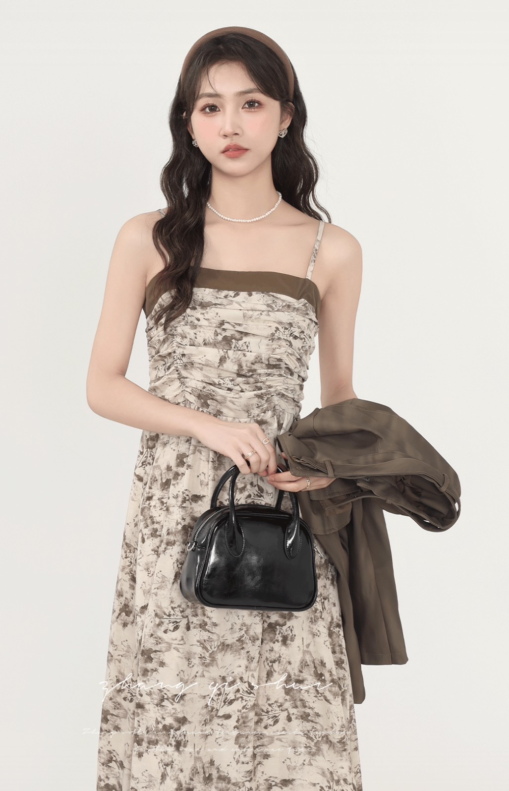 00E5A66B-6735-4DE0-8519-622D5B807F81