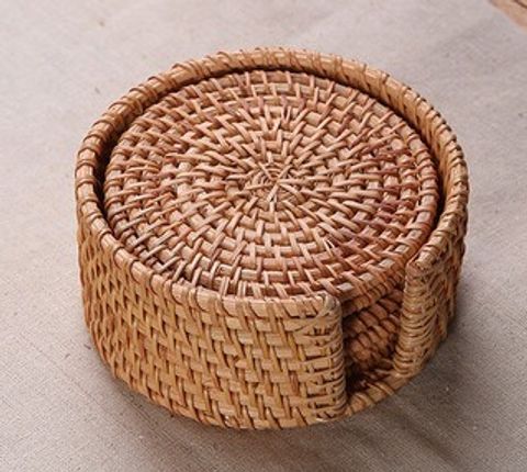 oval rattan small.jpg