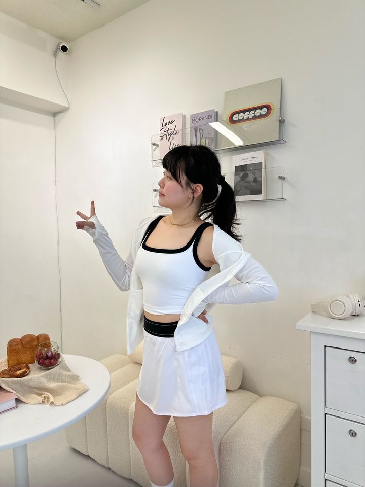 03B0B540-49DA-48EB-A7D2-02C13A115877