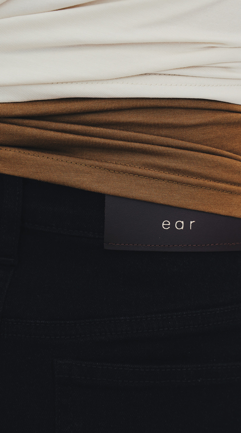  | e a r